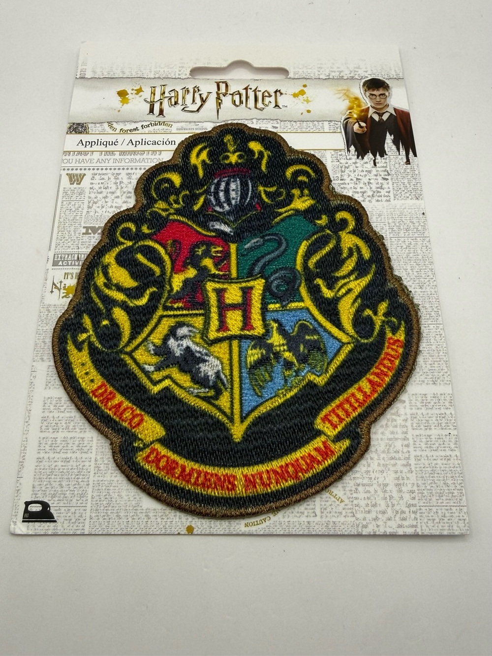 Harry Potter Hogwarts School New Crest Logo Embroidered Iron on Patch New